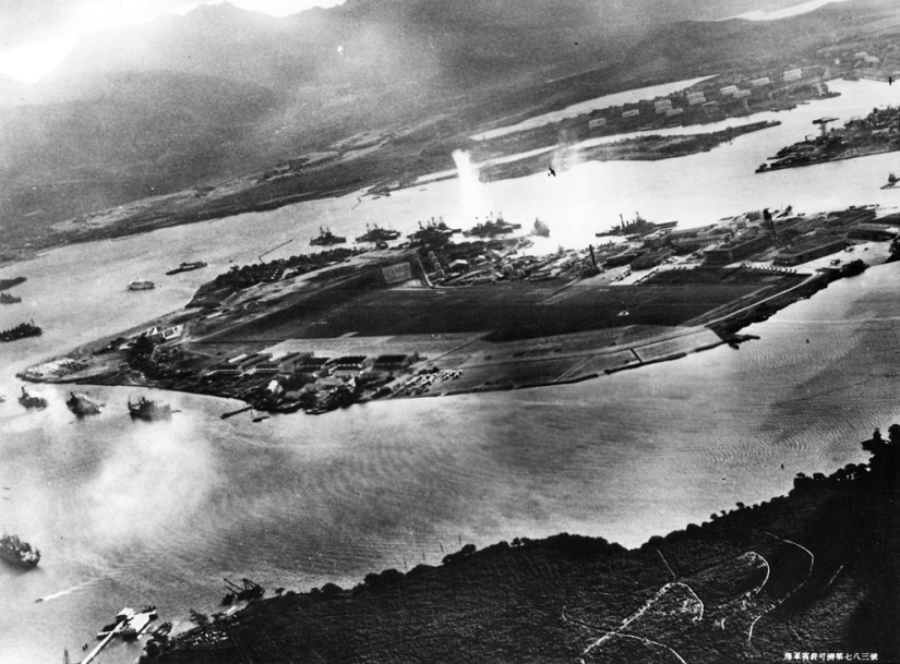 Pearl Harbor: hace 74 años