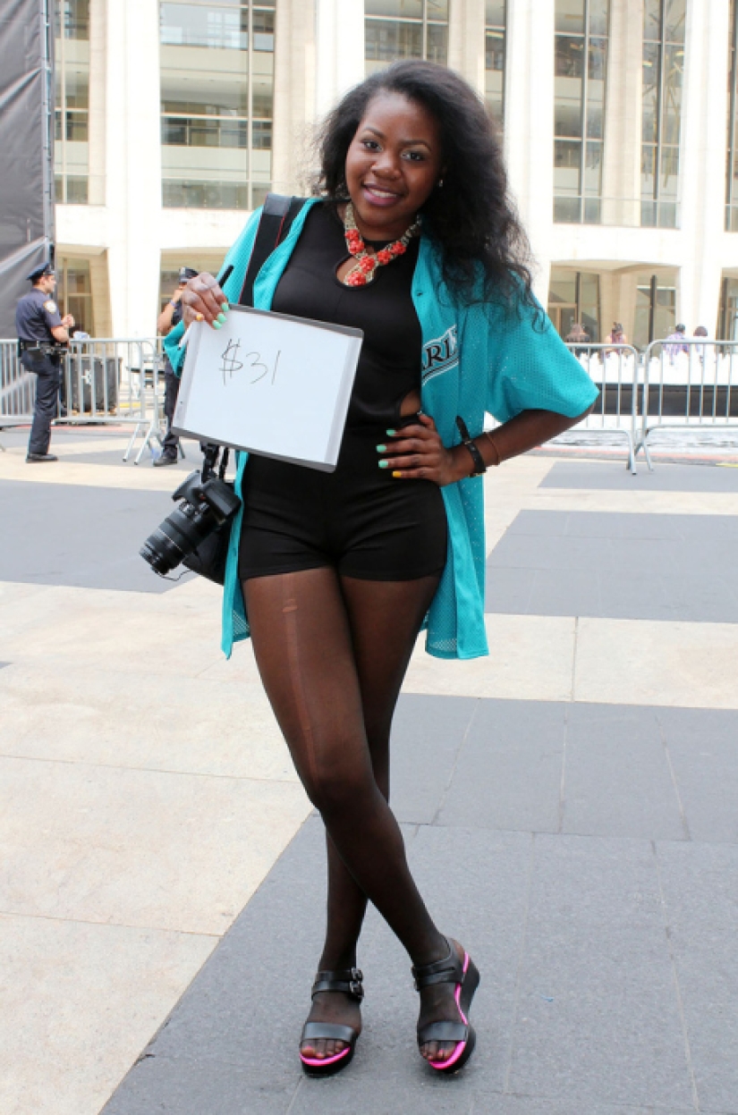 People on the streets of New York admitted how much their clothes cost People on the streets of New York admitted how much their clothes cost