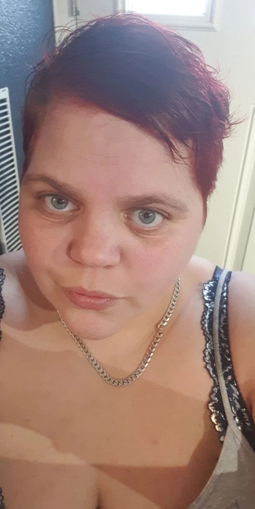 Perfect deception: candid confessions of girls who edit their selfies beyond recognition Perfect deception: candid confessions of girls who edit their selfies beyond recognition