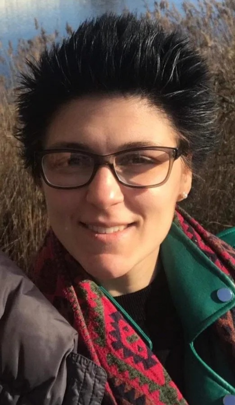 Perfect deception: candid confessions of girls who edit their selfies beyond recognition Perfect deception: candid confessions of girls who edit their selfies beyond recognition