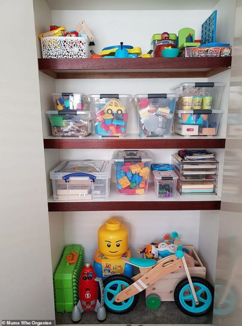 Perfect order: perfectionist moms demonstrate how they organized the space in their homes Perfect order: perfectionist moms demonstrate how they organized the space in their homes