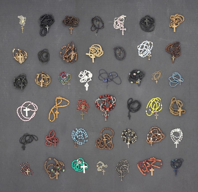 Personal belongings discarded at the US-Mexico border