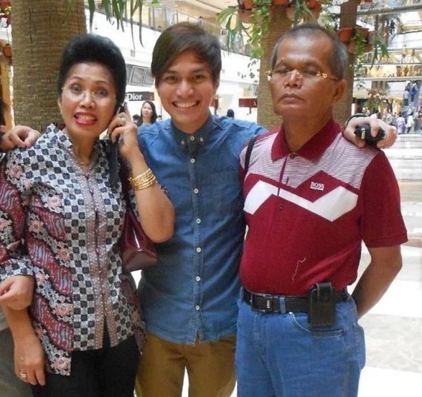 Pervert behind bars: rapist who mocked 195 men in Britain has been sentenced to life