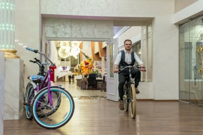 Photo of the Yekaterinburg company's office, which looks more like a palace Photo of the Yekaterinburg company's office, which looks more like a palace