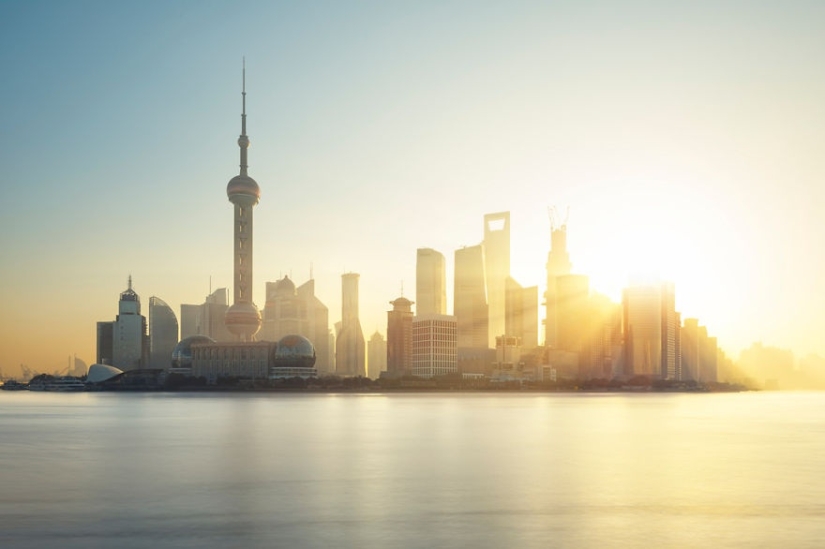Photographer spent 3 years traveling the world to catch the sun
