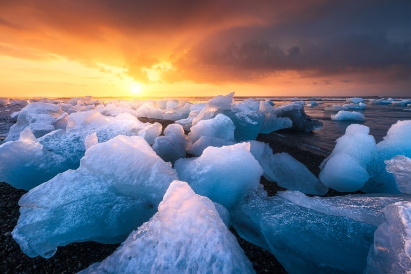 Photographer spent 3 years traveling the world to catch the sun