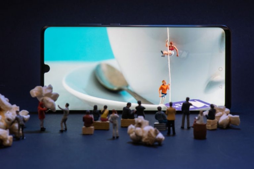 Photographer transforms everyday objects into compelling miniature worlds Photographer transforms everyday objects into compelling miniature worlds