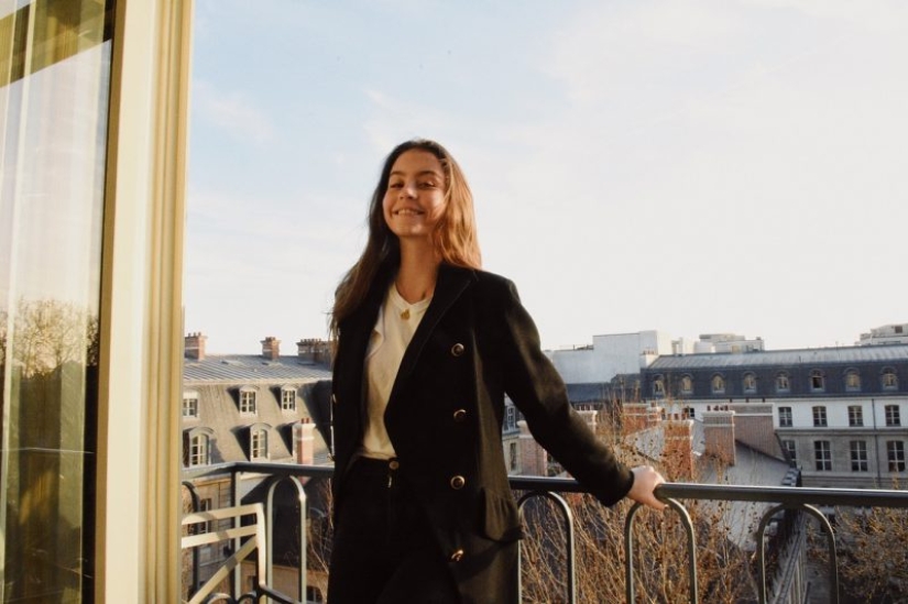 Photos of Catherine Zeta-Jones' 17-year-old daughter stunned netizens Photos of Catherine Zeta-Jones' 17-year-old daughter stunned netizens