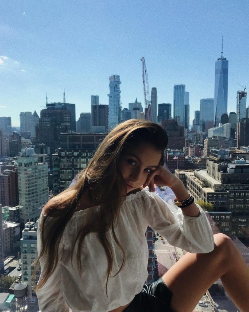 Photos of Catherine Zeta-Jones' 17-year-old daughter stunned netizens Photos of Catherine Zeta-Jones' 17-year-old daughter stunned netizens