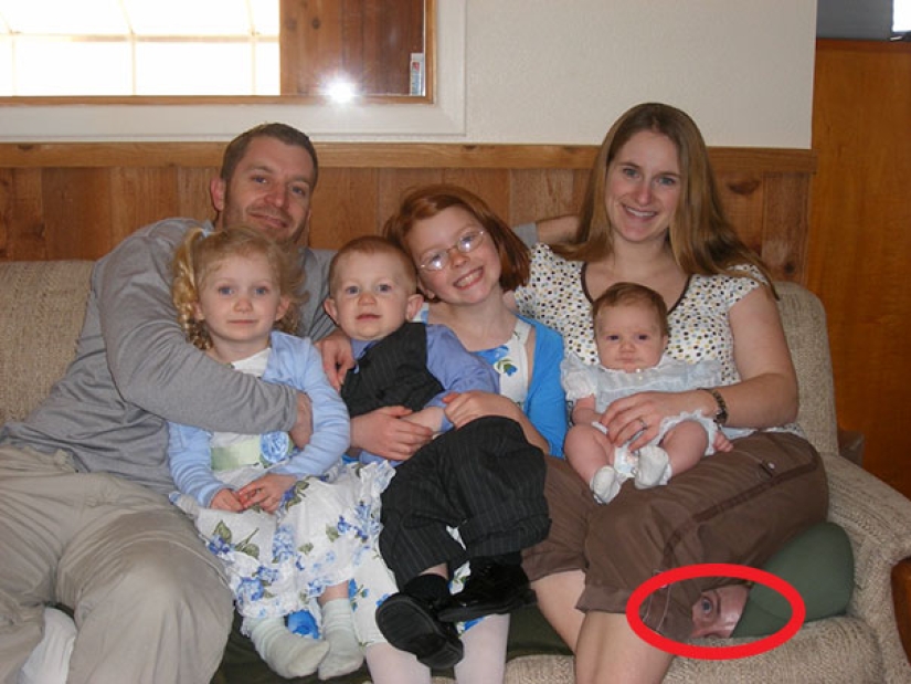 Photos that will bring you to tears if you look closely Photos that will bring you to tears if you look closely