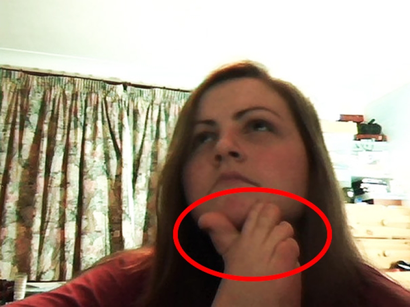 Photos that will bring you to tears if you look closely Photos that will bring you to tears if you look closely