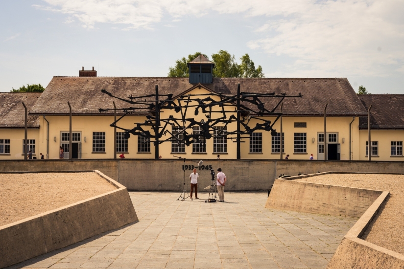 "Piensa en cómo morimos": una historia de terror en el campo de concentración de Dachau