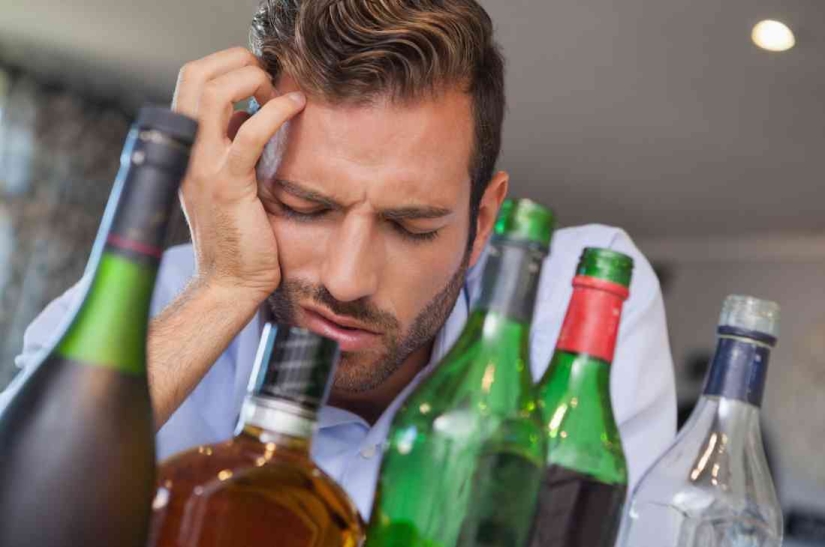 "Placer y sin resaca": Los científicos crean alcohol que te hará sentir bien "Placer y sin resaca": Los científicos crean alcohol que te hará sentir bien