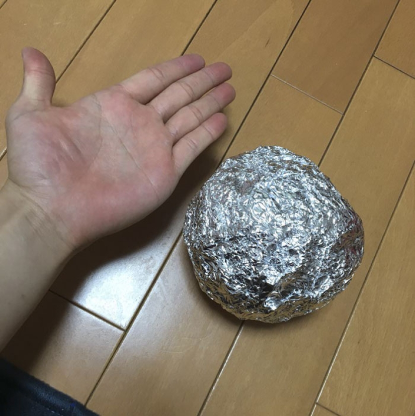 Polish Me Completely: Japanese turn aluminum foil balls into shiny perfection