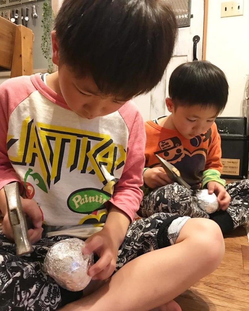 Polish Me Completely: Japanese turn aluminum foil balls into shiny perfection