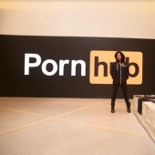 PornHub ha abierto la primera tienda de marca donde puedes acceder al sitio a través de la cama