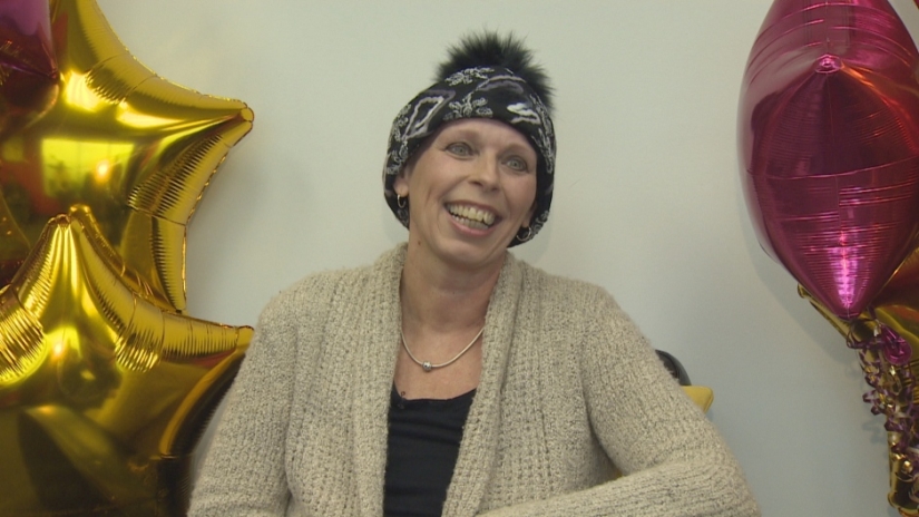 Premio mayor doble: paciente con cáncer ganó la lotería y comenzó a recuperarse con alegría