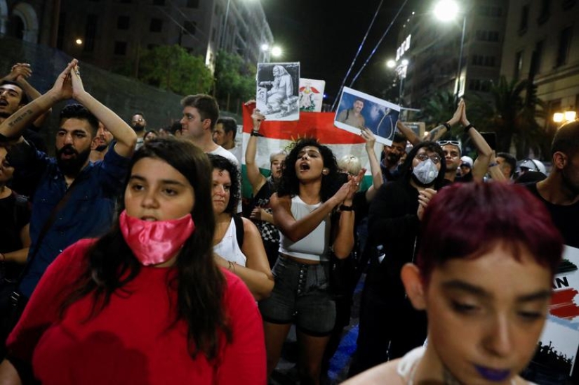 Protesters rally around the world over the death of Mahsa Amini