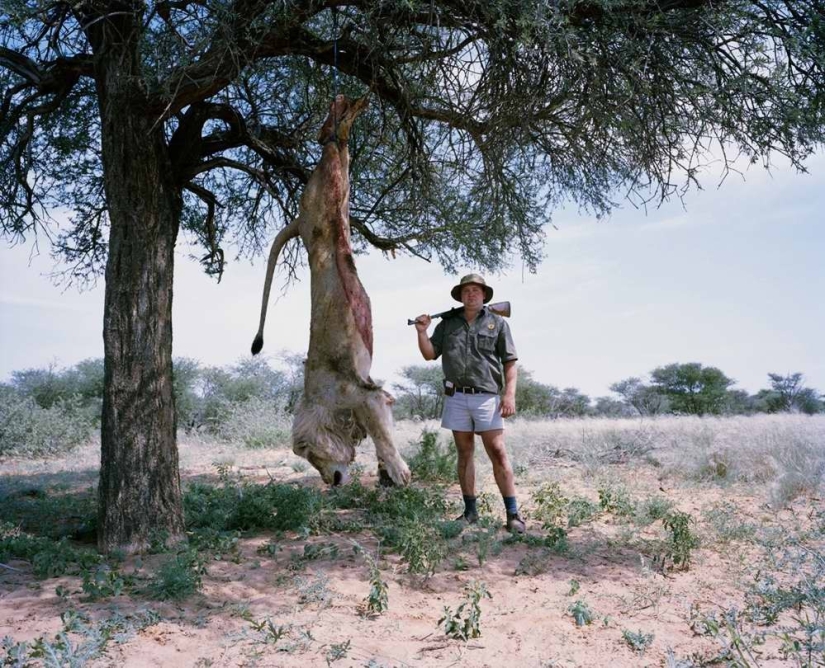 Provocativa foto del proyecto "Cazadores y presas"