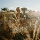 Provocative photo project "Hunters and prey"