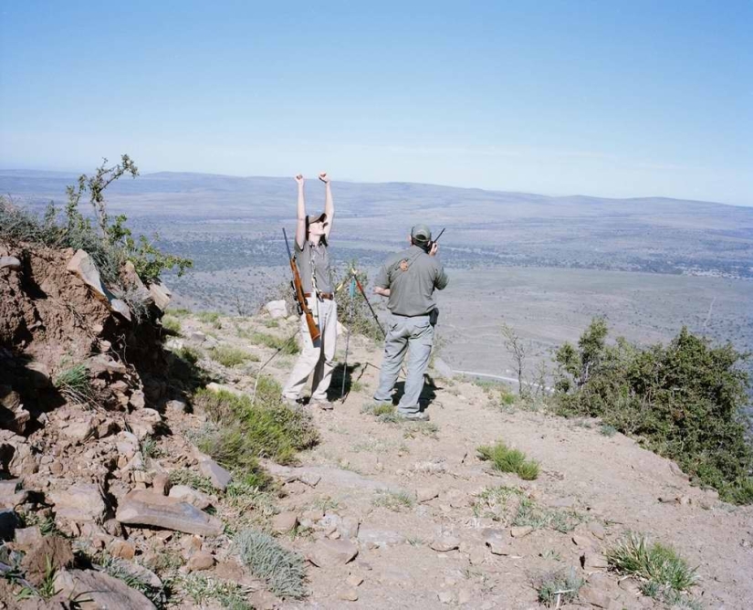 Provocative photo project "Hunters and prey"