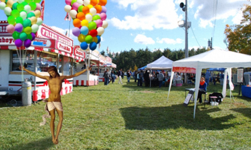 Proyecto fotográfico "Jesús está en todas partes" Proyecto fotográfico "Jesús está en todas partes"