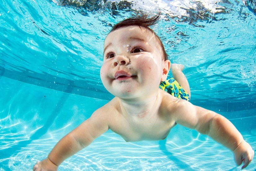 Proyecto fotográfico encantador-niños bajo el agua