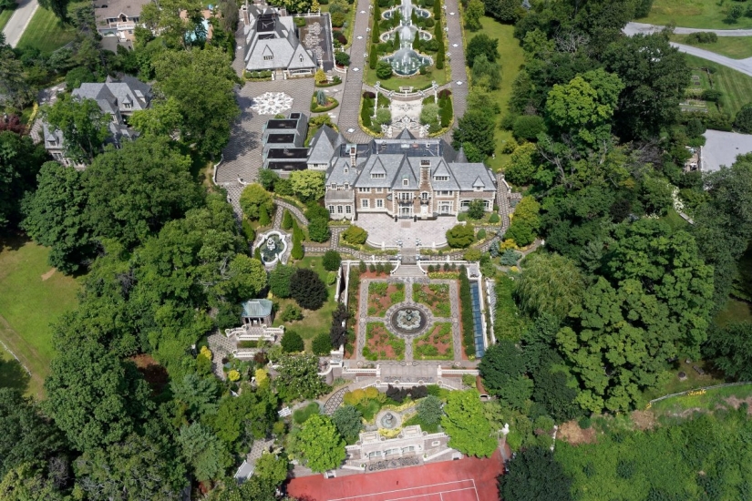 Qué aspecto tiene la casa de un multimillonario que emigró de la URSS, con un valor de 85 millones de dólares Qué aspecto tiene la casa de un multimillonario que emigró de la URSS, con un valor de 85 millones de dólares
