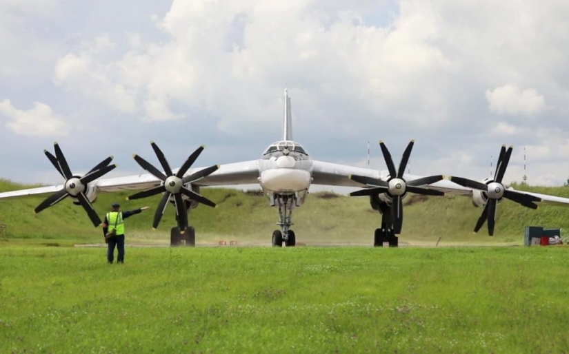 ¿Qué hay detrás de los nombres de los aviones rusos, como el MiG y otros? ¿Qué hay detrás de los nombres de los aviones rusos, como el MiG y otros?