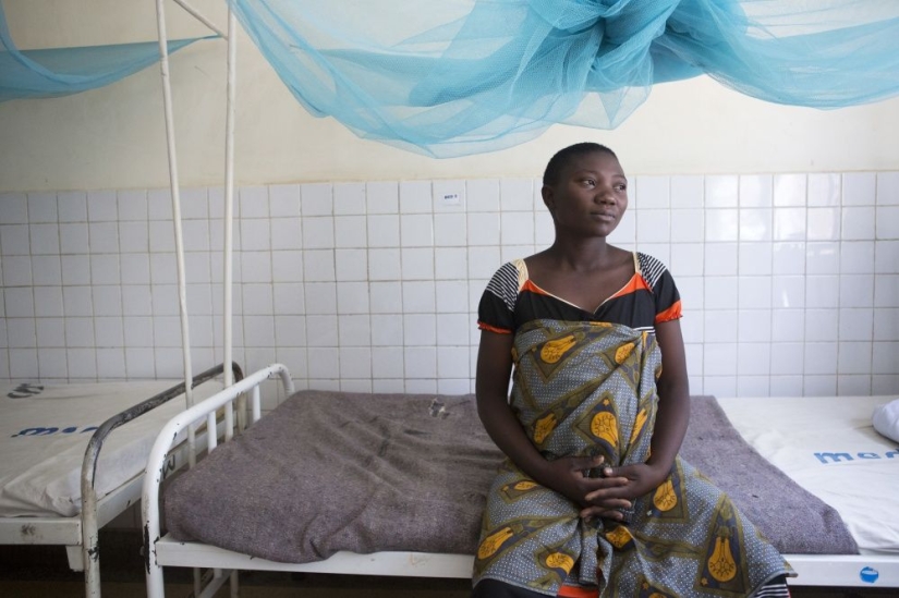 Qué llevan las mujeres de diferentes países del mundo al hospital de maternidad Qué llevan las mujeres de diferentes países del mundo al hospital de maternidad