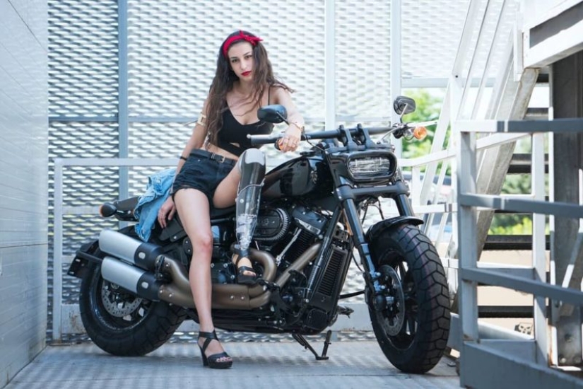 ¿Qué sabes de belleza? Una chica con una sola pierna llegó a la final de "Miss Italia" ¿Qué sabes de belleza? Una chica con una sola pierna llegó a la final de "Miss Italia"