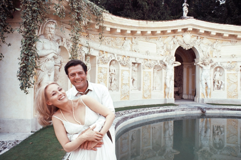 Rare pictures of Hollywood stars by Douglas Kirkland were brought to Russia for the first time