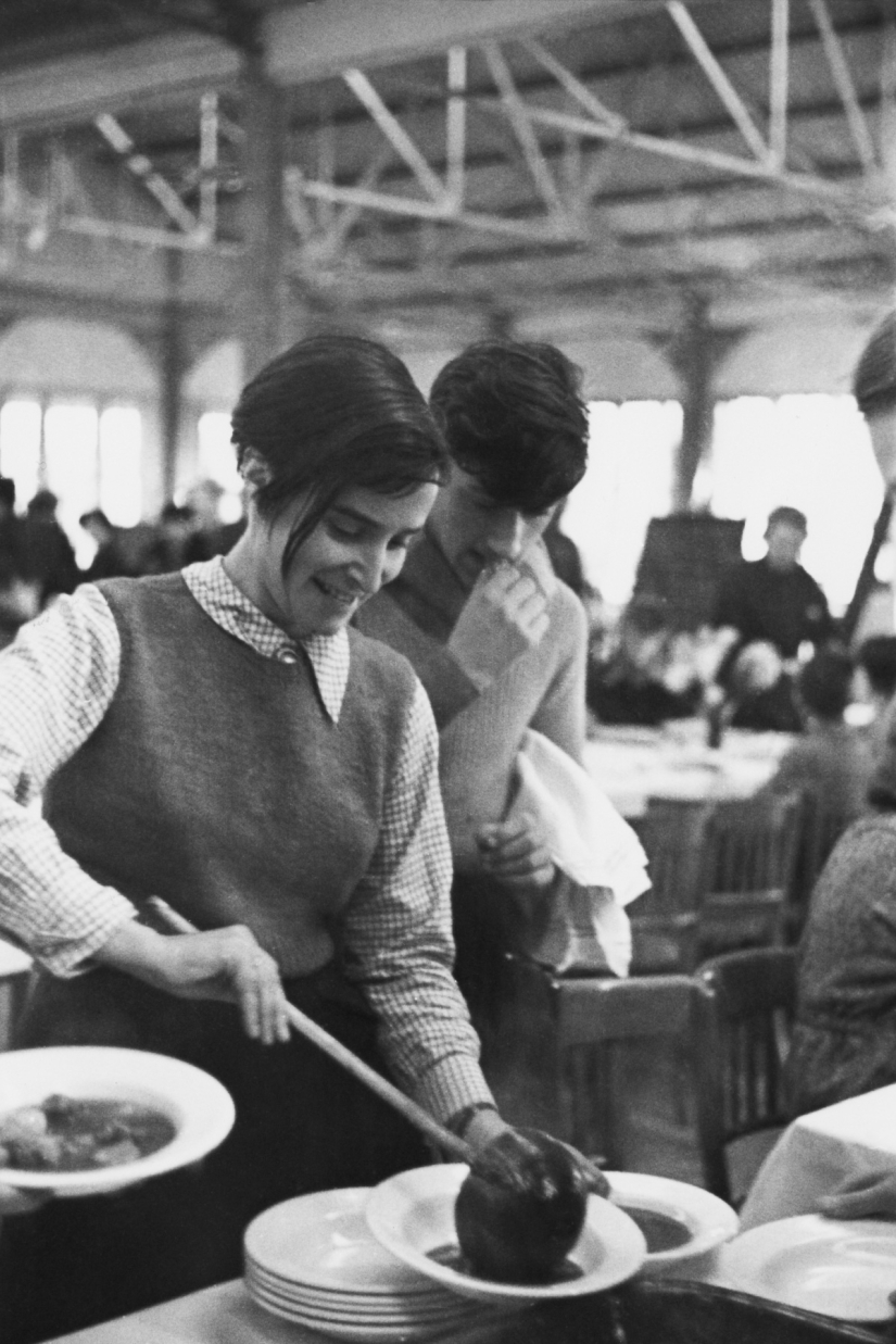 Rare pictures of the British special operation to save children during the Holocaust Rare pictures of the British special operation to save children during the Holocaust