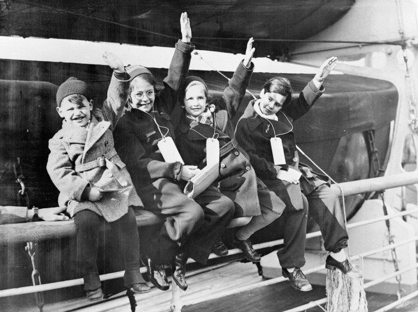 Rare pictures of the British special operation to save children during the Holocaust Rare pictures of the British special operation to save children during the Holocaust