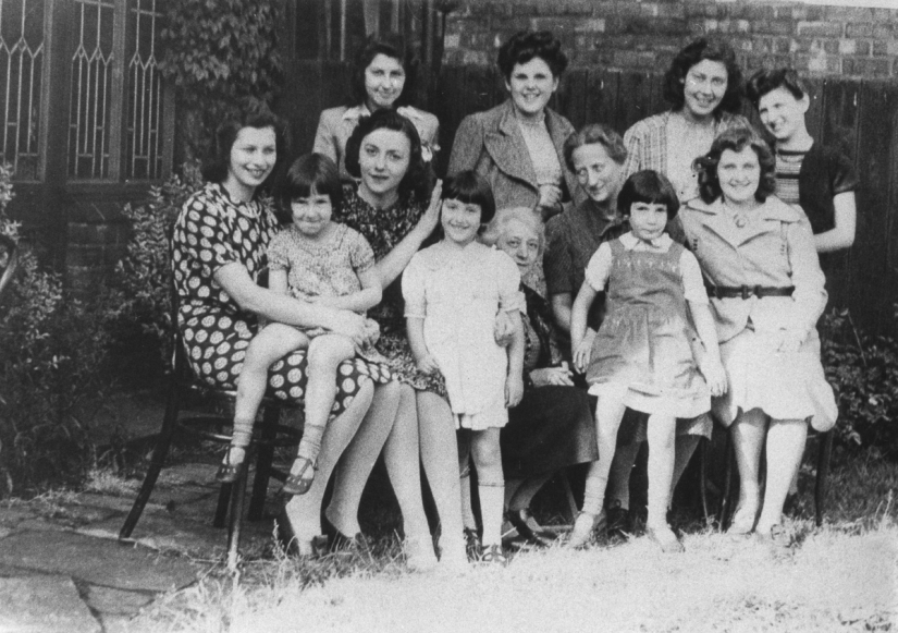 Rare pictures of the British special operation to save children during the Holocaust Rare pictures of the British special operation to save children during the Holocaust