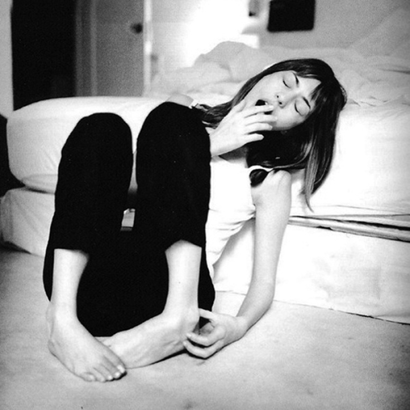 Real female beauty in the photo series "Women before 10 am" Real female beauty in the photo series "Women before 10 am"