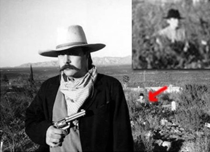 ¿Realidad o un defecto de película? Las fotos de fantasmas más famosas