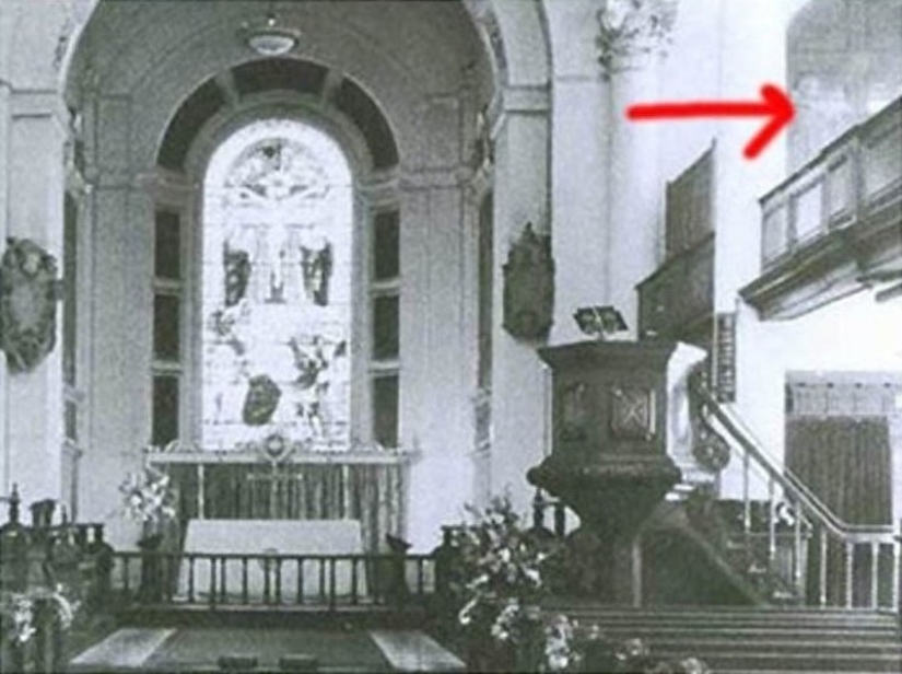 ¿Realidad o un defecto de película? Las fotos de fantasmas más famosas