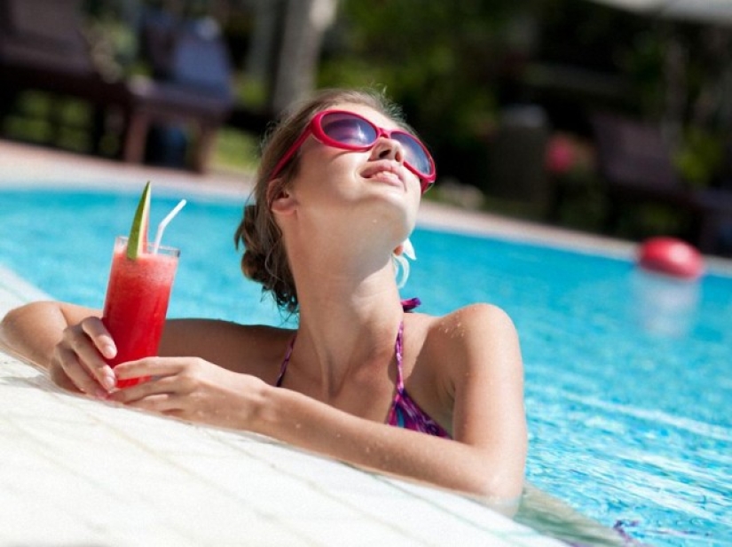 Refréscate por dentro: qué comer y beber en los días calurosos