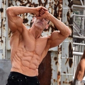 "Relief Man": the success story of a bodybuilder from Austria