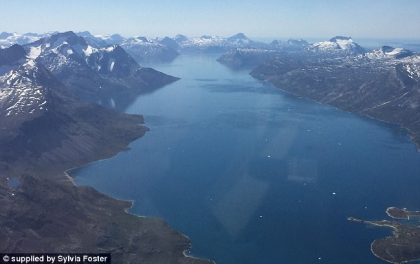 Retired and started living: an elderly couple built a plane and flew around the world
