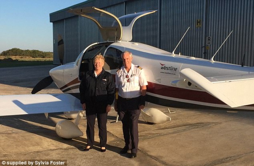 Retired and started living: an elderly couple built a plane and flew around the world