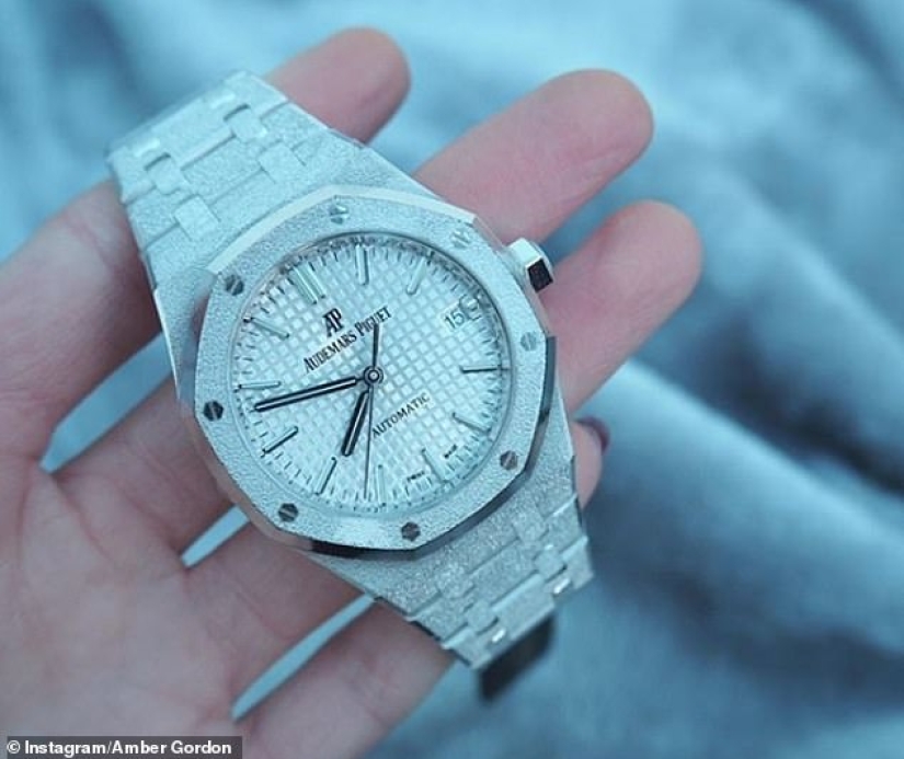 Reward for the money spent: the girl receives a salary for buying exclusive things for celebrities