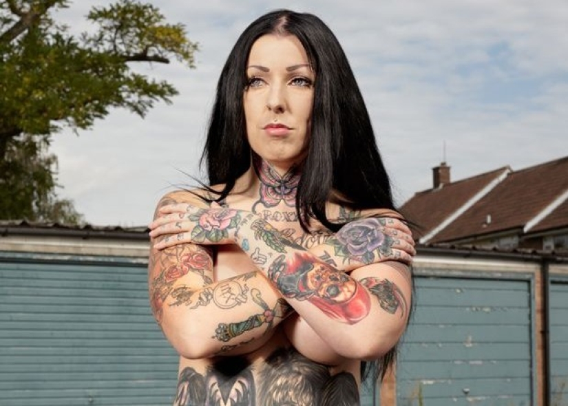 Reyes desnudos de los tatuajes