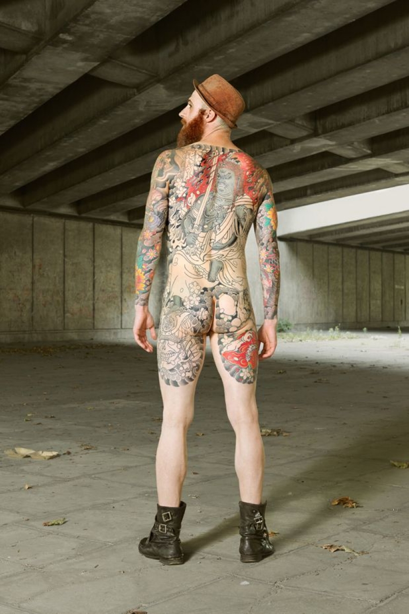 Reyes desnudos de los tatuajes