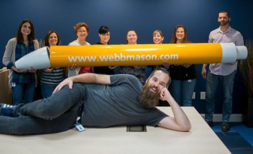 Ridiculous and funny pictures from New Year's corporate parties