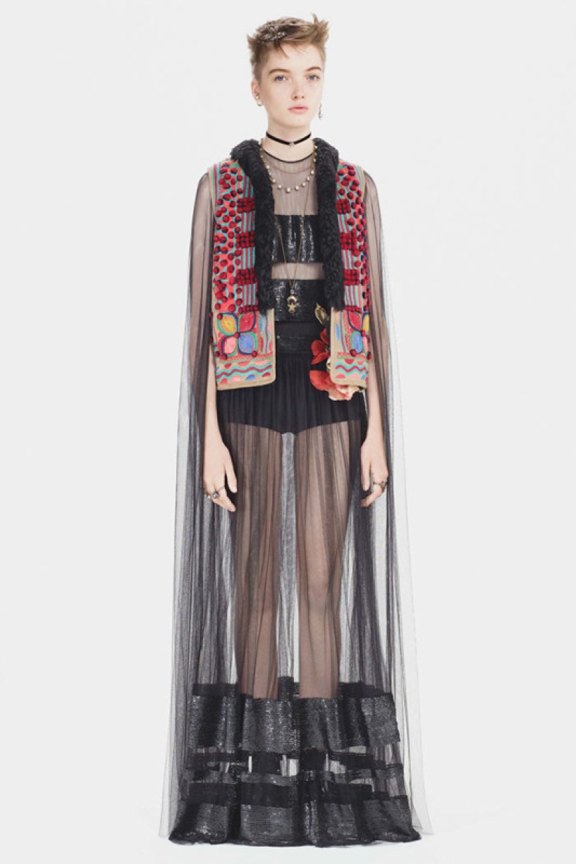 Romanians vs Dior: how national clothes became a stumbling block in the world of high fashion