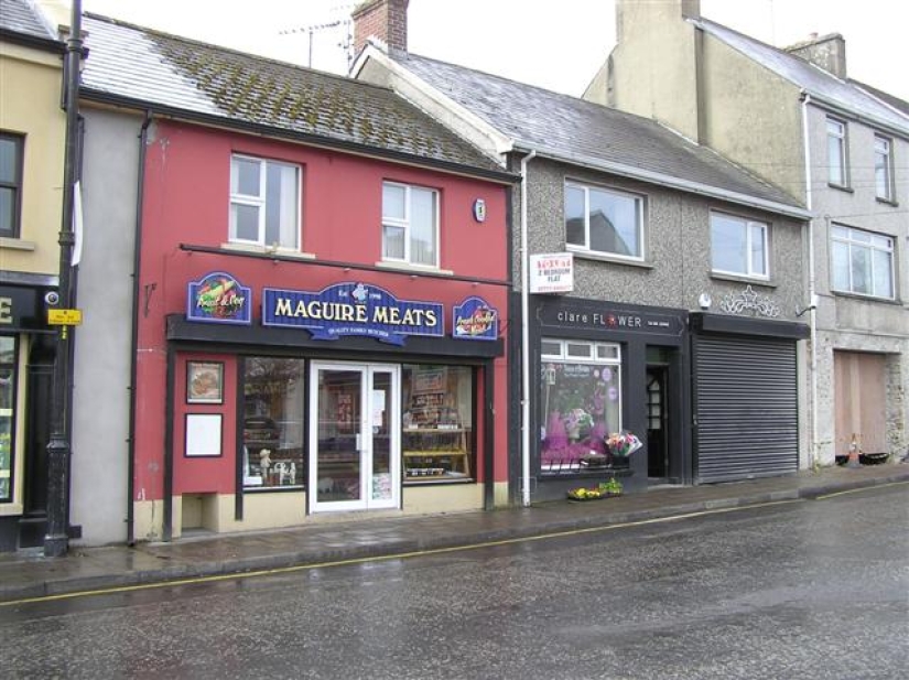 Russian Weeks in Ireland: a local shop sells sausages stuffed with vodka Russian Weeks in Ireland: a local shop sells sausages stuffed with vodka