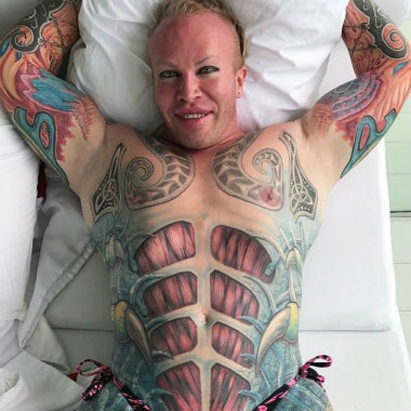 Sasha and Masya: how does the family of Russia's most outrageous fitness blogger live