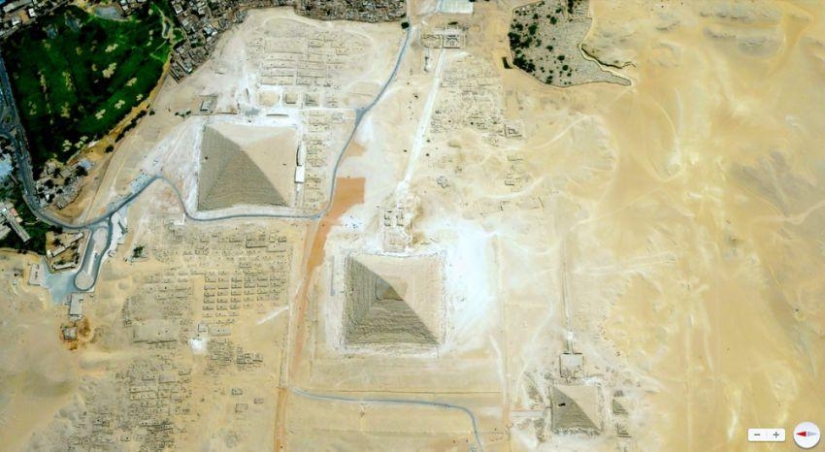 Satellite images of the Earth Satellite images of the Earth